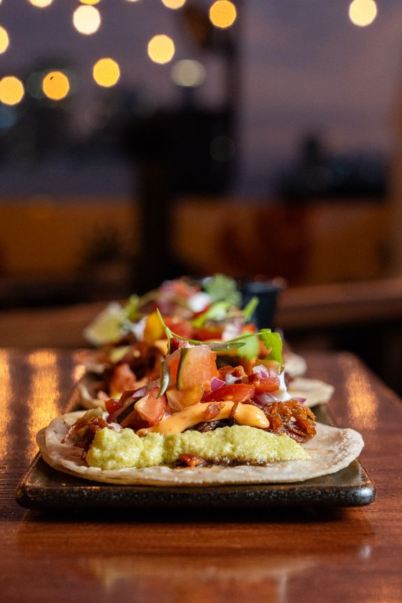Tacos de piernita en Terrat Rooftop
