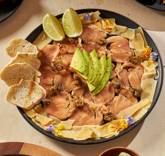 Carpaccio de salmón